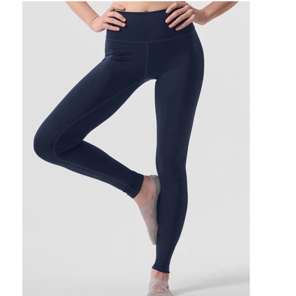 ALO High Waist Airlift Leggings in navy blue